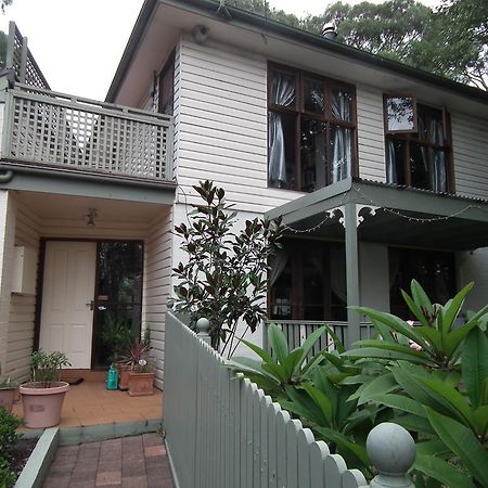 Frenchs Forest Bed And Breakfast Sydney Exterior photo