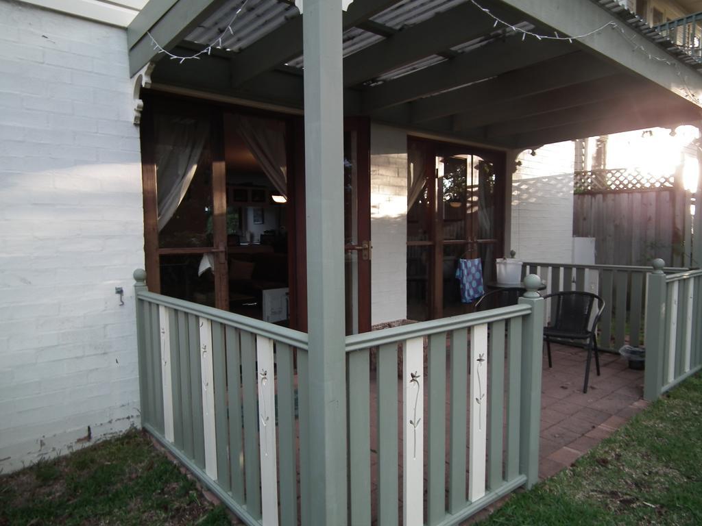 Frenchs Forest Bed And Breakfast Sydney Exterior photo
