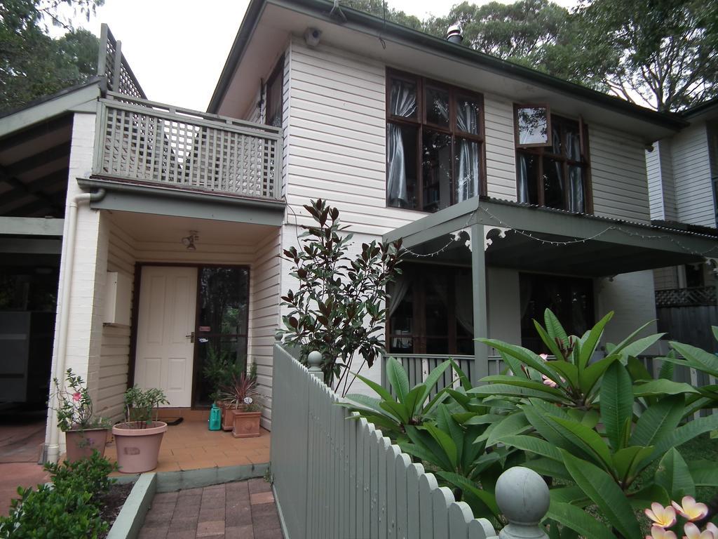 Frenchs Forest Bed And Breakfast Sydney Exterior photo